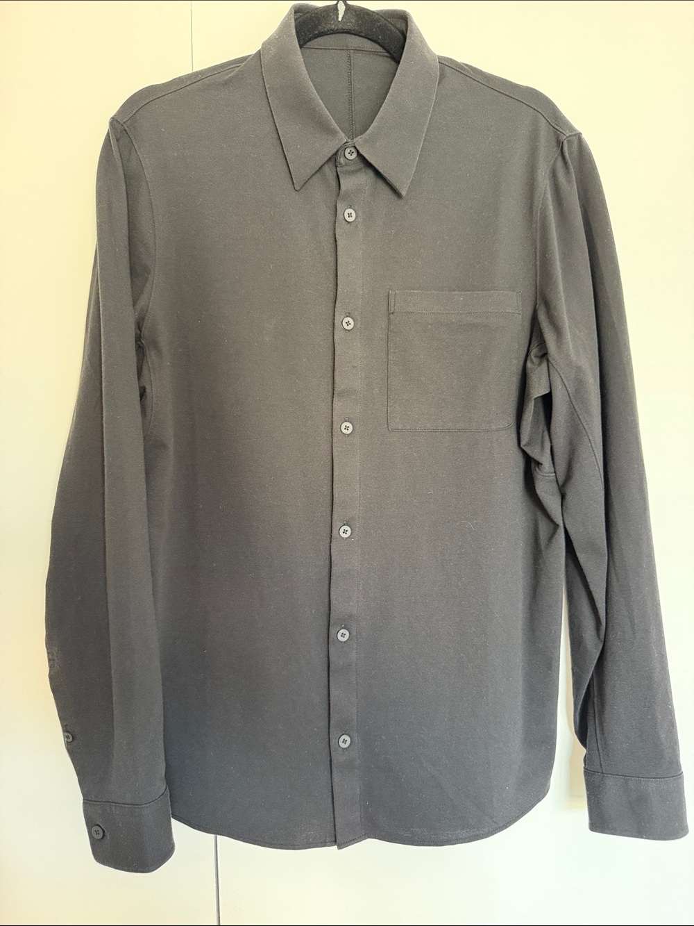Men’s Lululemon Commission Long Sleeve Button Down - M